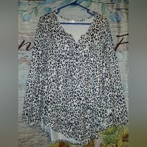Elegant Animal Print V-Neck Blouse